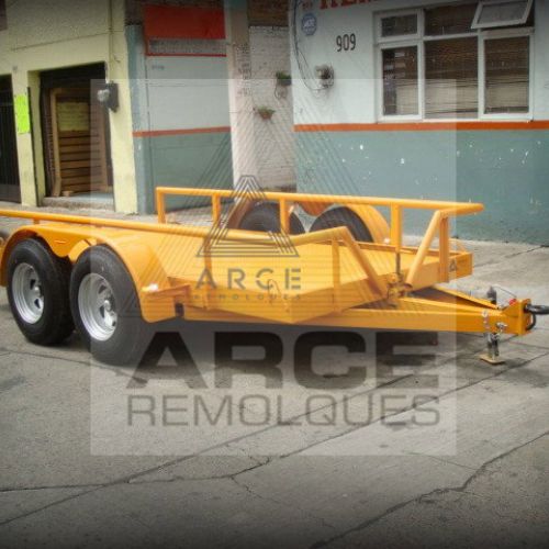 Remolque tipo plataforma de balancín de gran capacidad ideal para transportar maquinaria pesada